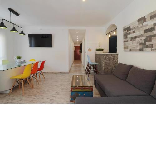 C91 - Two Bedroom apartment next to Alcazaba