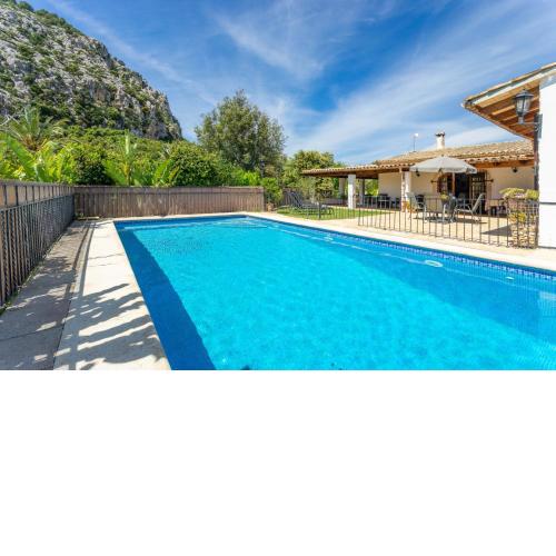 Ca Na Miracles, Villa with pool walking distance to the town