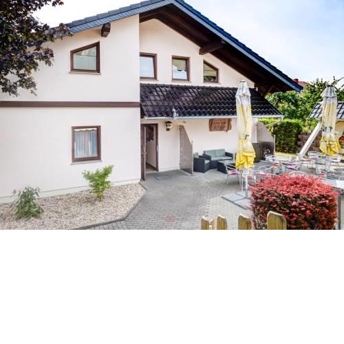 Cafe Hoyer Pension und Appartements