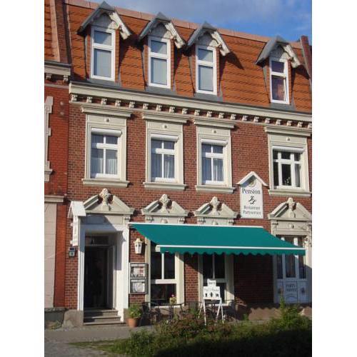 Cafe & Pension JL