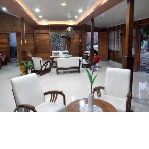 Cahaya Losmen Sragen