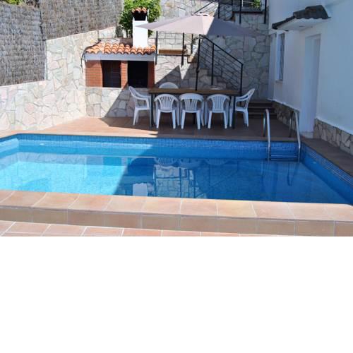 Cal Yayo - Pool-BBQ-WiFi