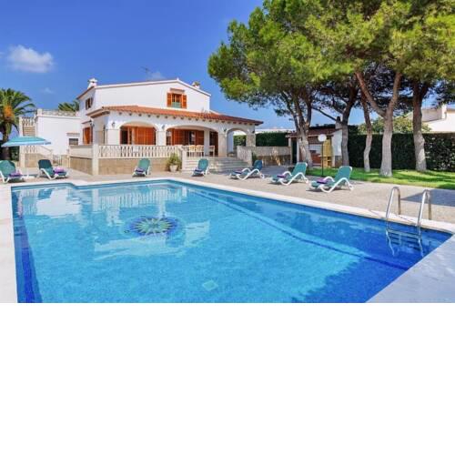 Cala Blanca Villa Sleeps 9 Pool WiFi