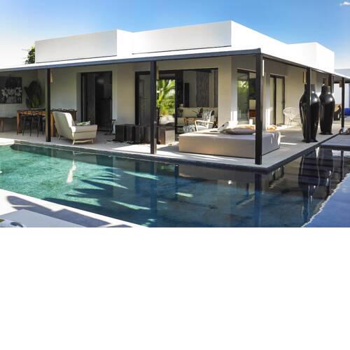 Cala d'en Bou Villa Sleeps 4 with Pool and Air Con