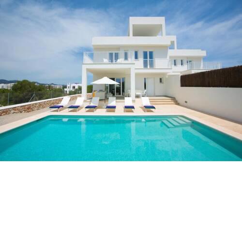 Cala d'Or Villa Sleeps 6 with Pool and Air Con