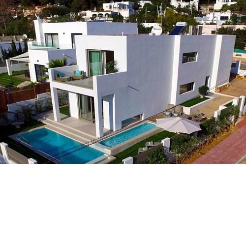 Cala Llonga Villa Sleeps 8 Pool Air Con WiFi