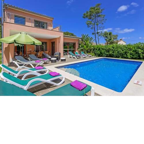 Cala San Vicente Villa Sleeps 10 with Pool Air Con and WiFi