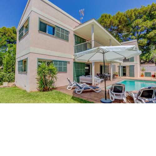 Cala San Vicente Villa Sleeps 8 Air Con WiFi