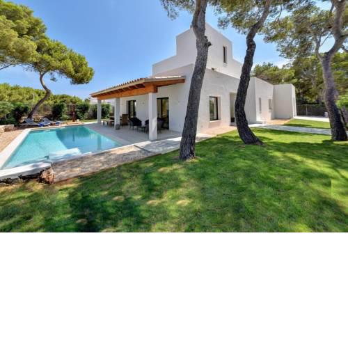 Cala Serena Villa Sleeps 8 Pool Air Con WiFi