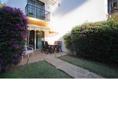 Calahonda 2 Bedroom House with Air Con
