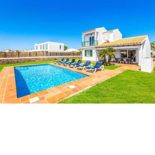 Cala'N Blanes Villa Sleeps 7 with Pool Air Con and WiFi