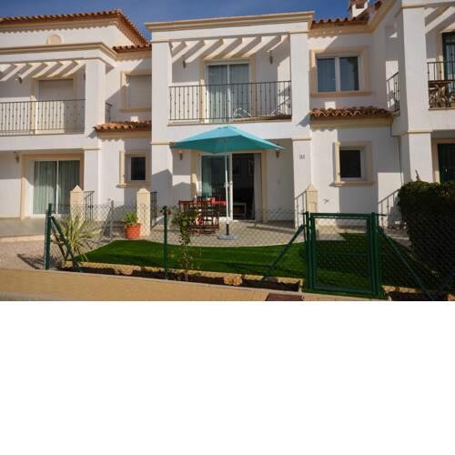 Calanuza 35 ref 107 bungaló 4y2 pers, 2 dormitorios, 1 baño, aire acondicionado, wifi, piscina, jardin, aparcamiento, 50m de la playa