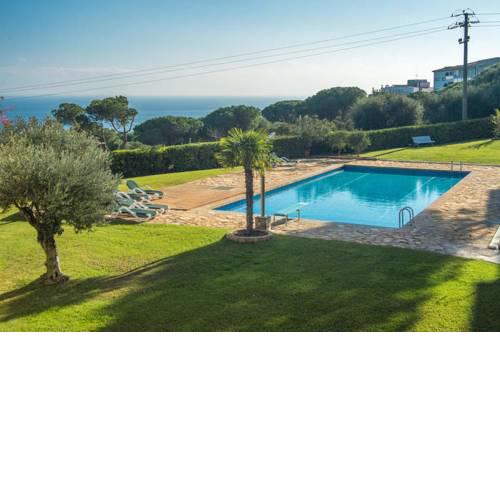 Calella de Palafrugell Apartment Sleeps 4 with Pool
