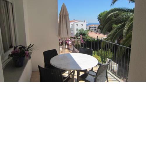 Calella de Palafrugell Apartment Sleeps 4