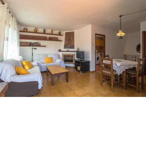 Calella de Palafrugell Apartment Sleeps 5