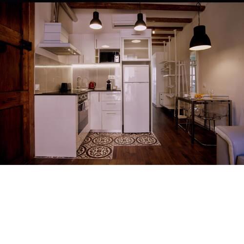 Cálido apartamento en Sagrada Familia! *BCN*