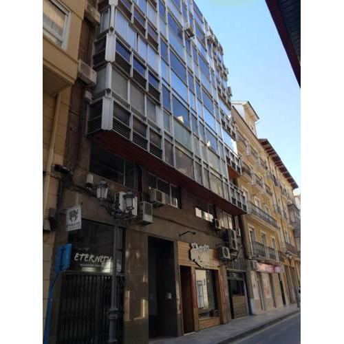Calle Manero Mollá, 16, 6-3