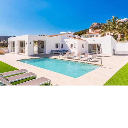 Calpe Villa Sleeps 10 with Pool Air Con and WiFi