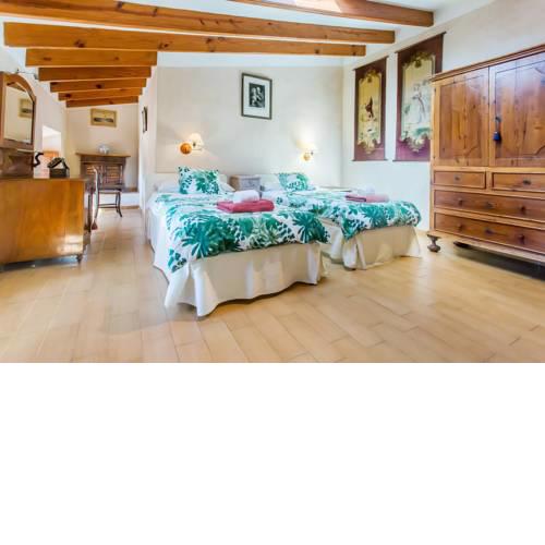 CAN FRESSA Apartments with pool & mountain views