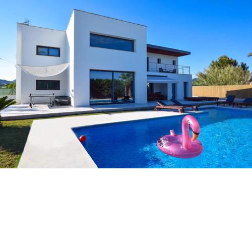 Can miami modern house close platja den bossa