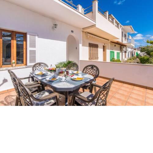 Can Picafort Holiday Home Sleeps 4 with Air Con and WiFi