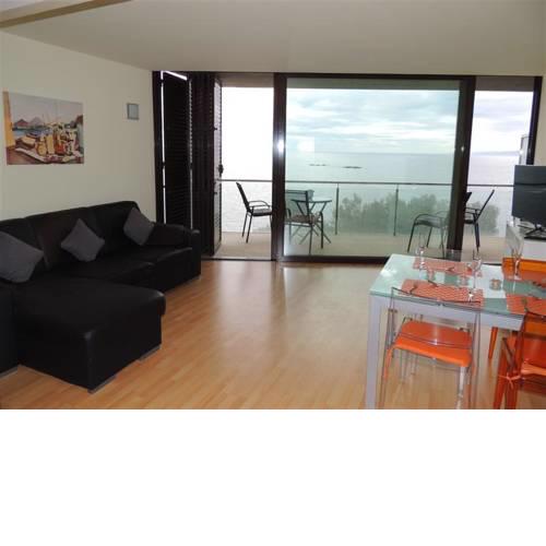 Canyelles 40-Highly desirable seafront location