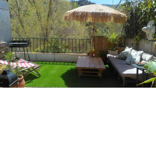 Captivating 1-Bed Apartment in Pinos Genil
