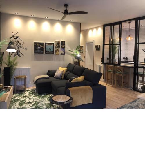Caravan Cinema Apartments