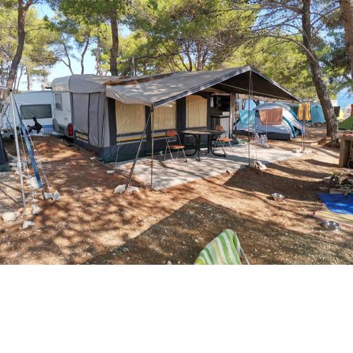 Caravan near the sea 5