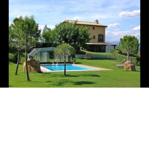 Cardona Villa Sleeps 17 with Pool