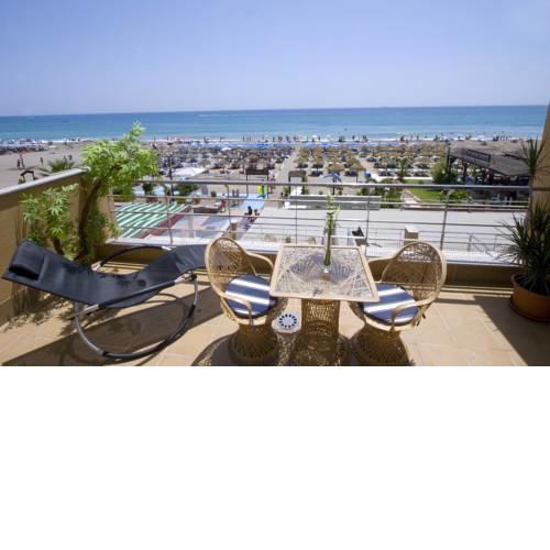 Carihuela Beach Apartamentos
