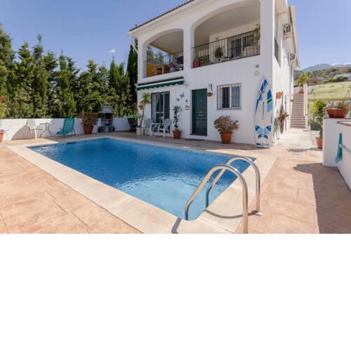 Carla cottages