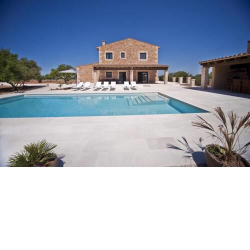 Cas Concos Villa Sleeps 8 with Pool Air Con and WiFi