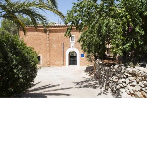 Cas Concos Villa Sleeps 9 Pool Air Con WiFi