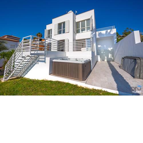 Casa Alba Bay