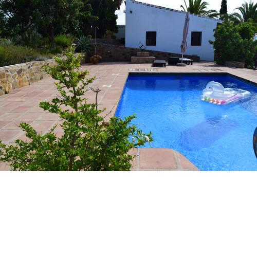 Casa Algarrobo