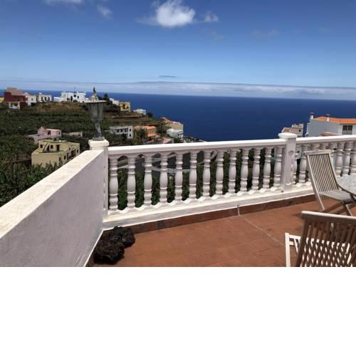 Casa Amarilla