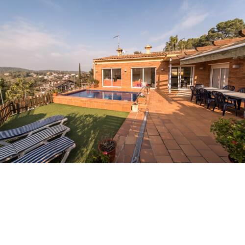Casa Ana Clavel