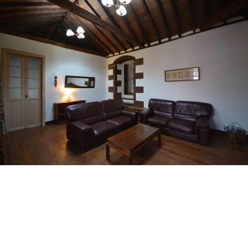 Casa antigua La Embajada
