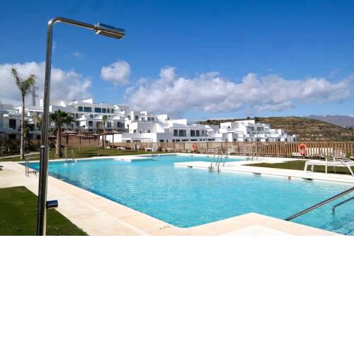 CASA BANDERAS LA CALA DE MIJAS LUX LIVING WITH JACUZZI, PADEL AND GYM