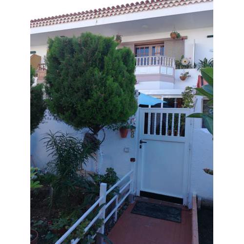 CASA CHALET EN LA PAZ . PUERTO DE LA CRUZ