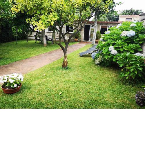 Casa con jardín en Cangas del Morrazo, Longan 65