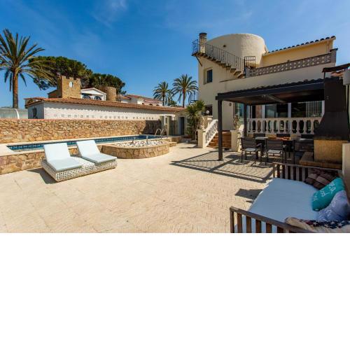 Casa con piscina en la mejor zona de Empuriabrava