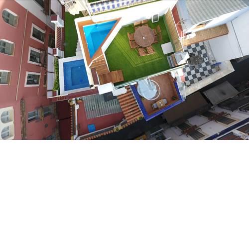 Casa con piscina junto a Catedral