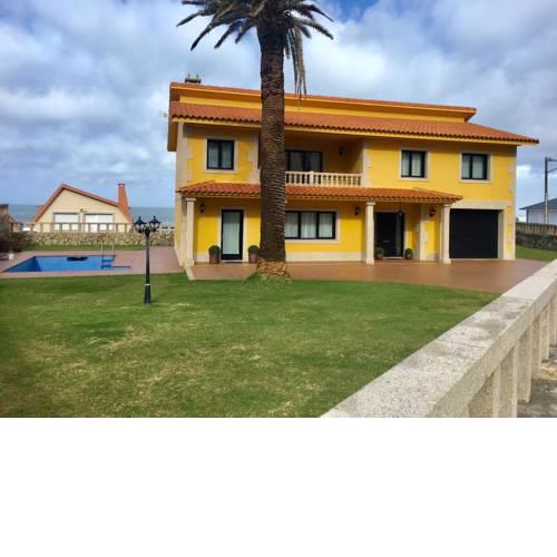 Casa Con Piscina Junto Al Mar