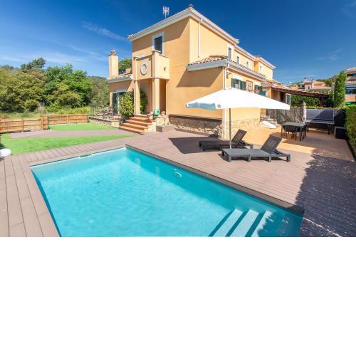 Casa con piscina privada a 5 minutos de Girona