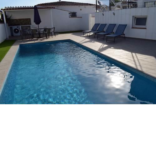 casa con piscina privada y cerca playa ref 382