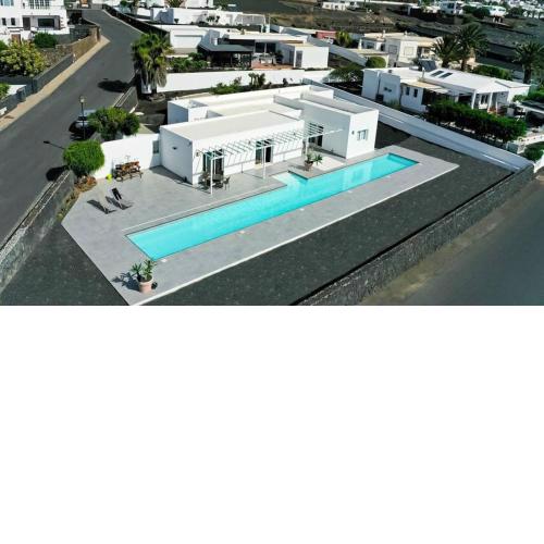 Casa Conil with 25 meter pool