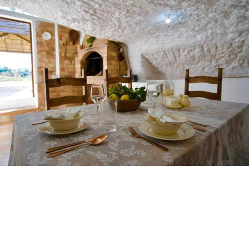 Casa Cueva La Herencia