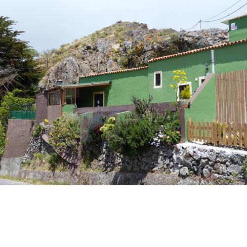 Casa Cueva Paquito